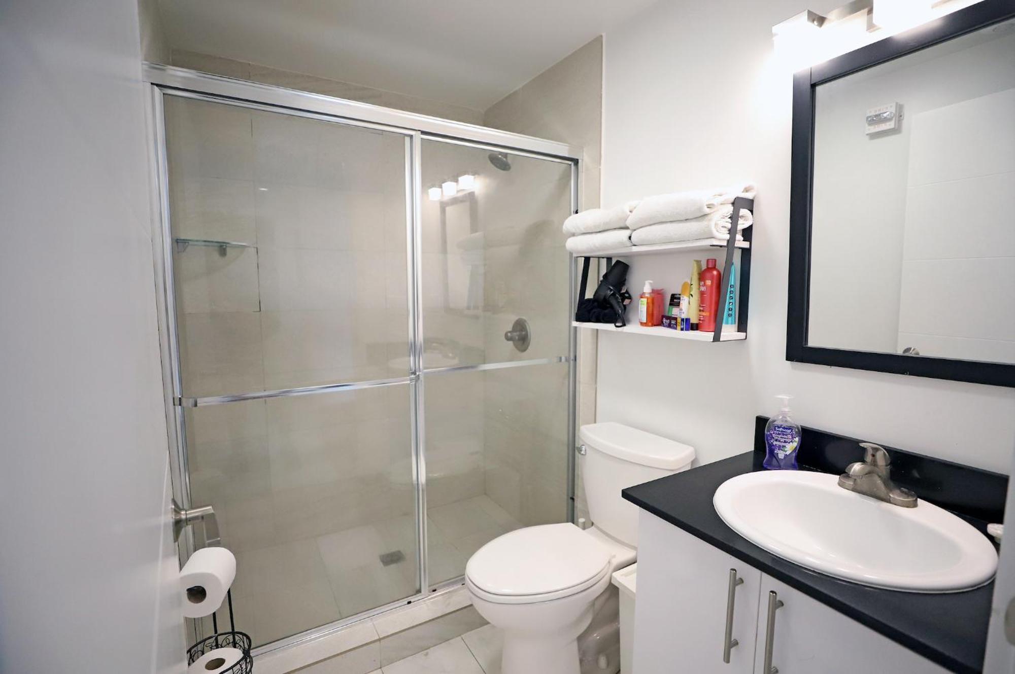 Appartement Family Pet Friendly 3 Minute Walk To Miami With Free Parking