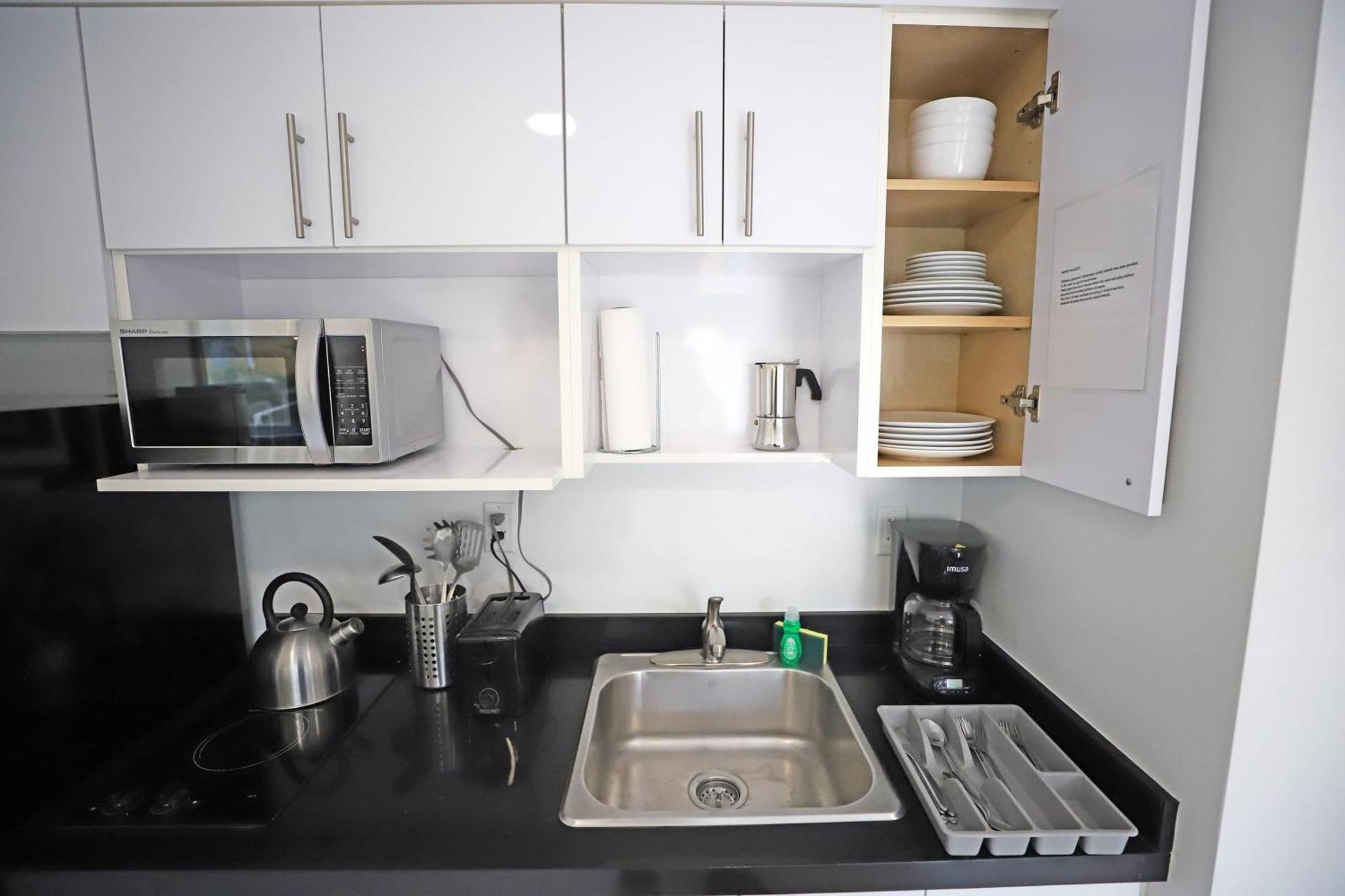 Family Pet Friendly 3 Minute Walk To Miami With Free Parking Appartement Miami Beach