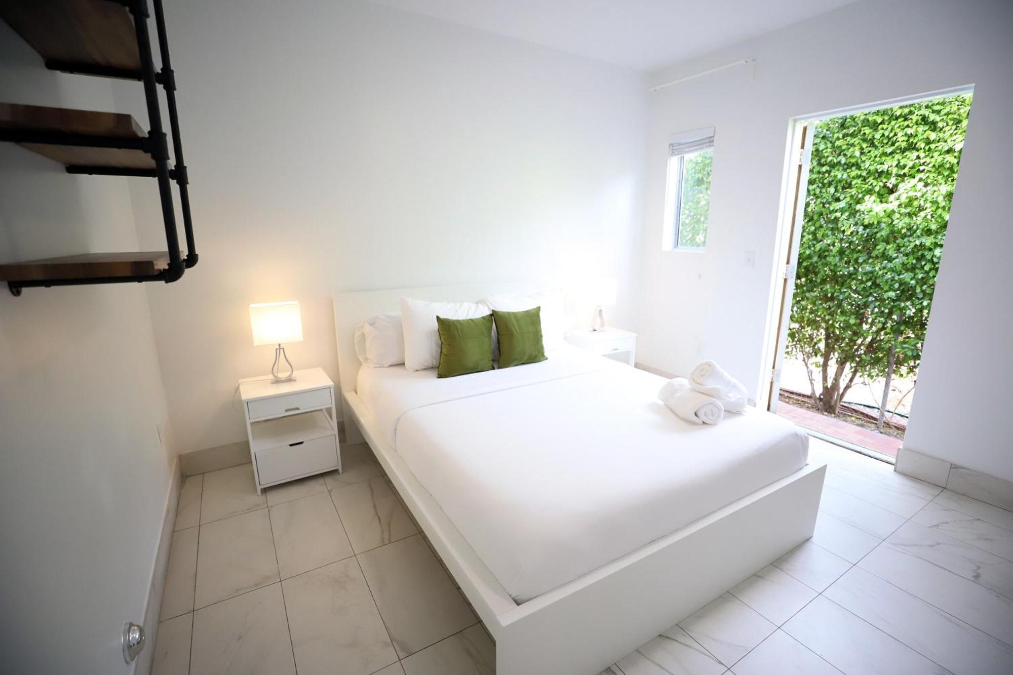 Appartement Family Pet Friendly 3 Minute Walk To Miami With Free Parking *