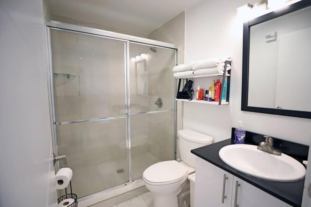 Appartement Family Pet Friendly 3 Minute Walk To Miami With Free Parking